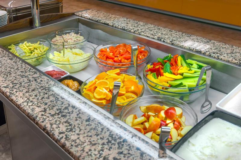 Congress & Wellness Hotel Olsanka - image 12
