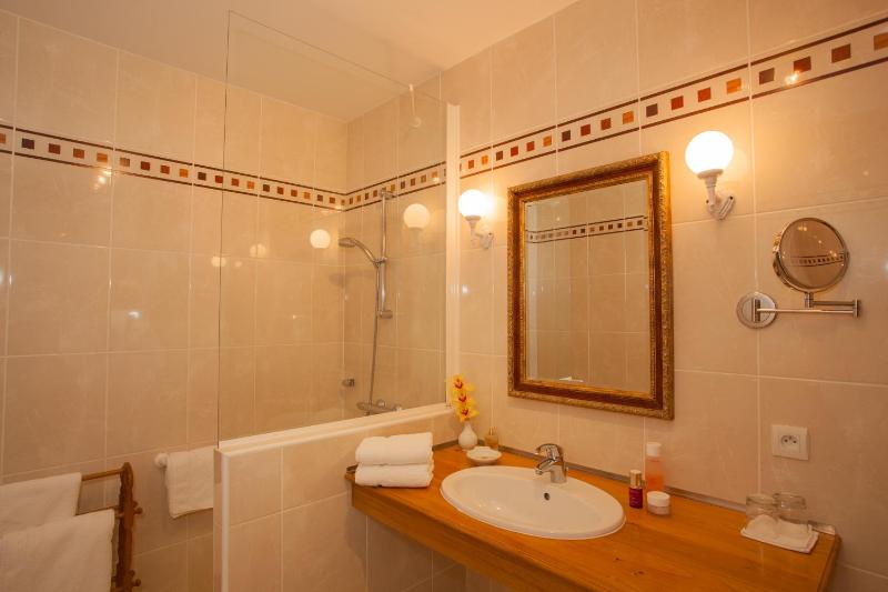 Garden Triple Room image 4