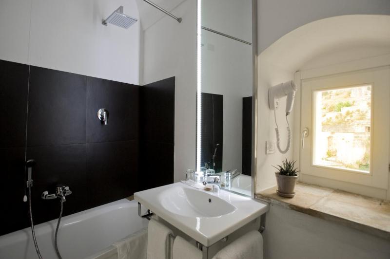 Superior Double Room image 2