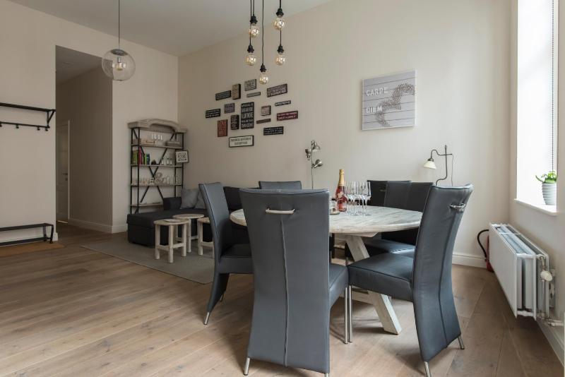 Deluxe Apartment image 3