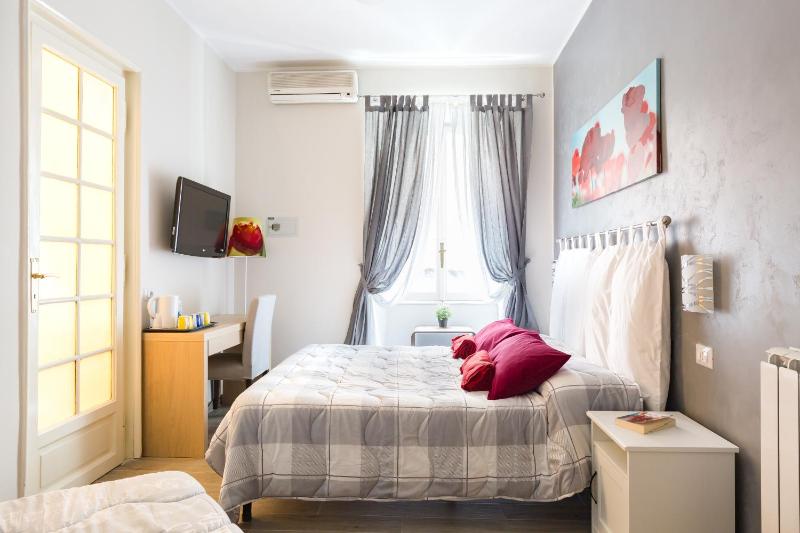 Superior Double or Twin Room image 1