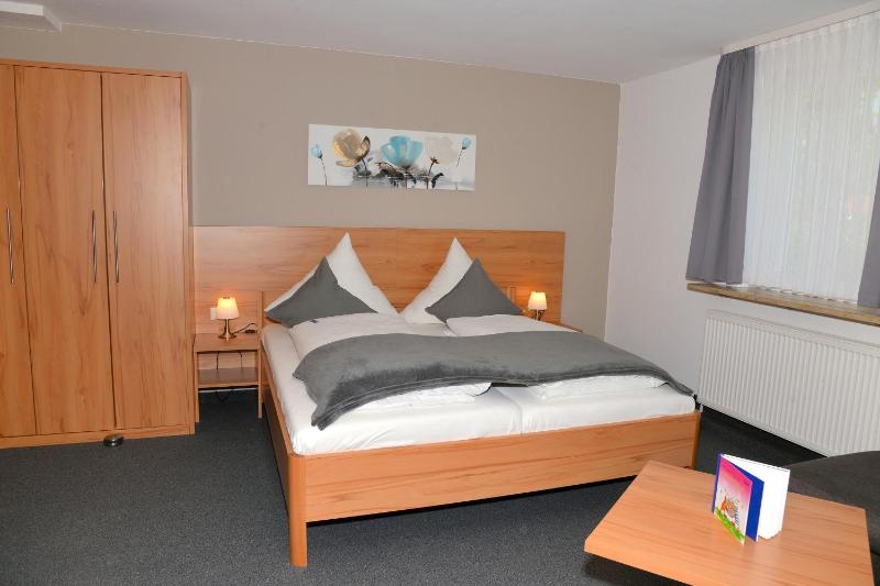 Double Room with Balcony image 1