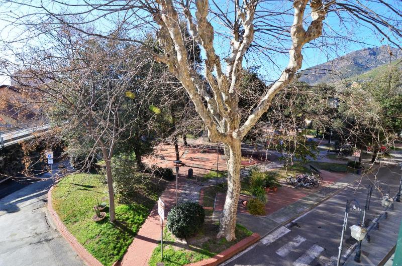 Levanto Rentals - image 22