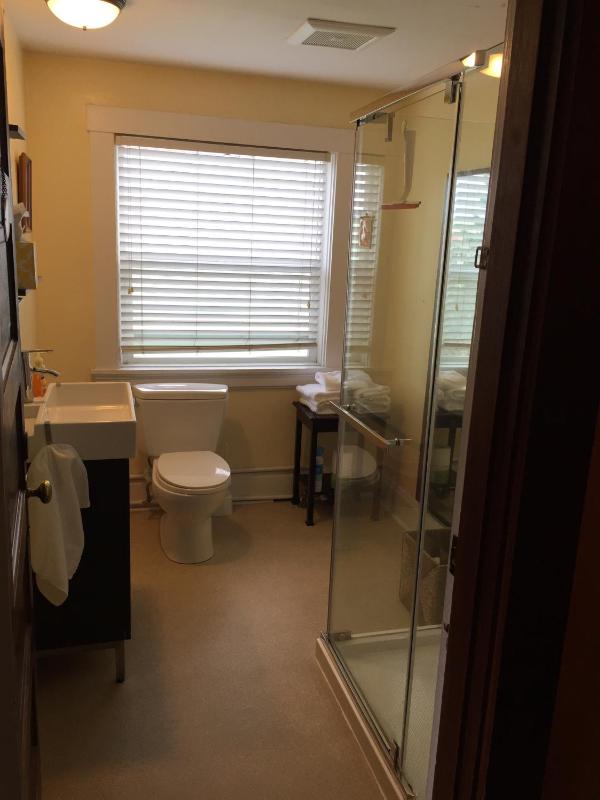 Portland International Guesthouse - image 41