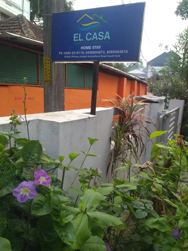 El Casa Homestay - image 2