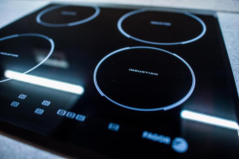 Superior One-Bedroom Apartment (2 Adults) image 3