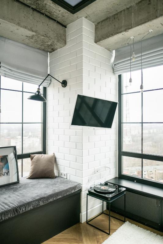 Junior Suite with City View - Lenny Kravitz room image 2