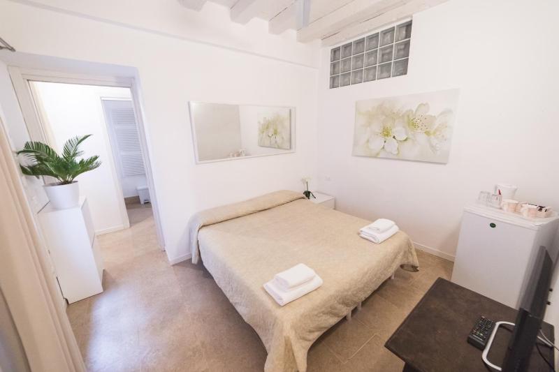 Academia Residence - image 10