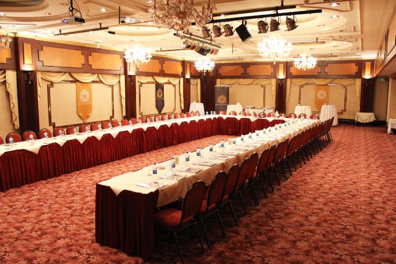 Hotel 2000 Kavaklıdere - image 3