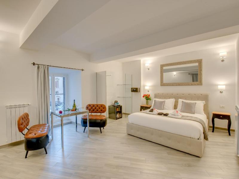 Deluxe Suite image 2