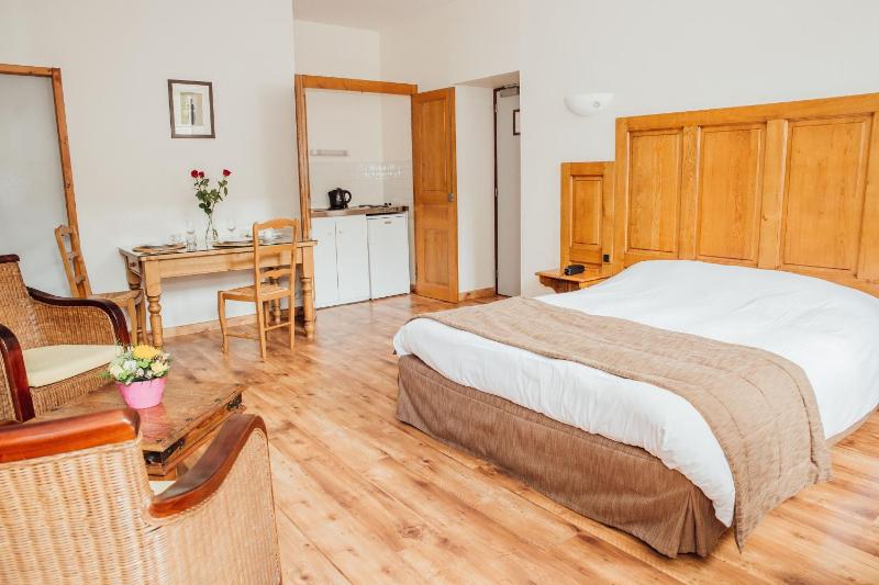 Double Room image 1