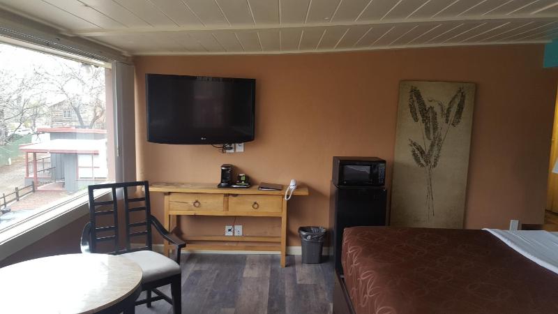 King Room image 2