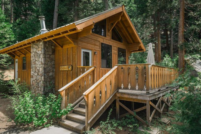 Chalet image 2
