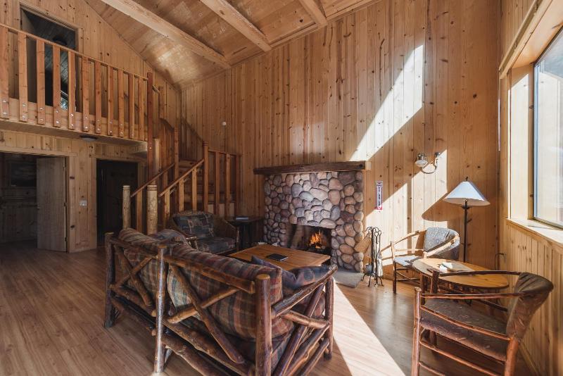Superior Chalet image 2