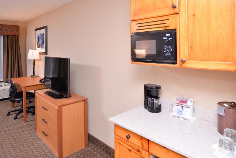 King Room - Non-Smoking image 3