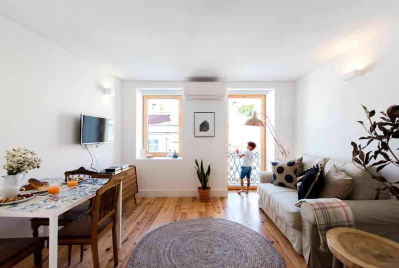 One-Bedroom Apartment image 1