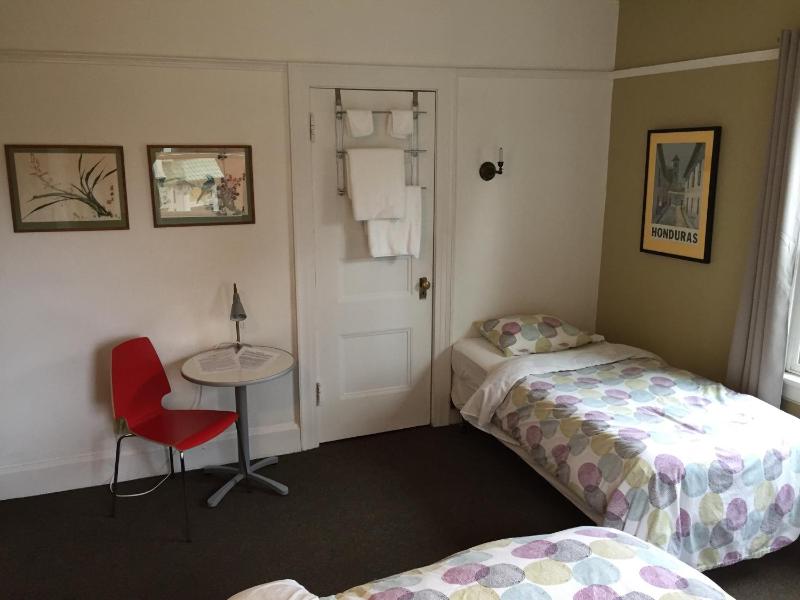 Portland International Guesthouse - image 14