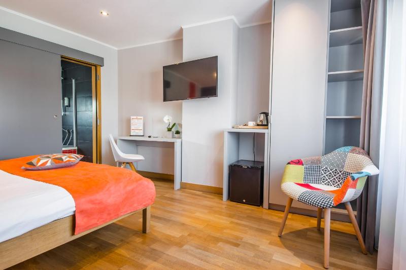 Superior Double Room image 3