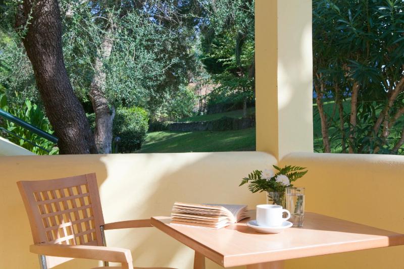 Three-Bedroom Villa with Garden View image 3