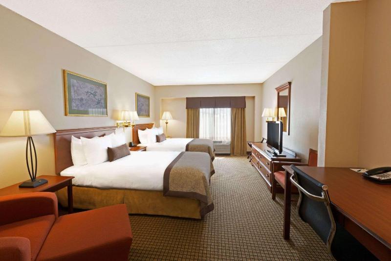 Double Room with Two Double Beds - Non-Smoking image 3