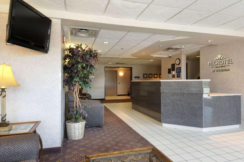 King Room - Disability Access- Non-Smoking image 3