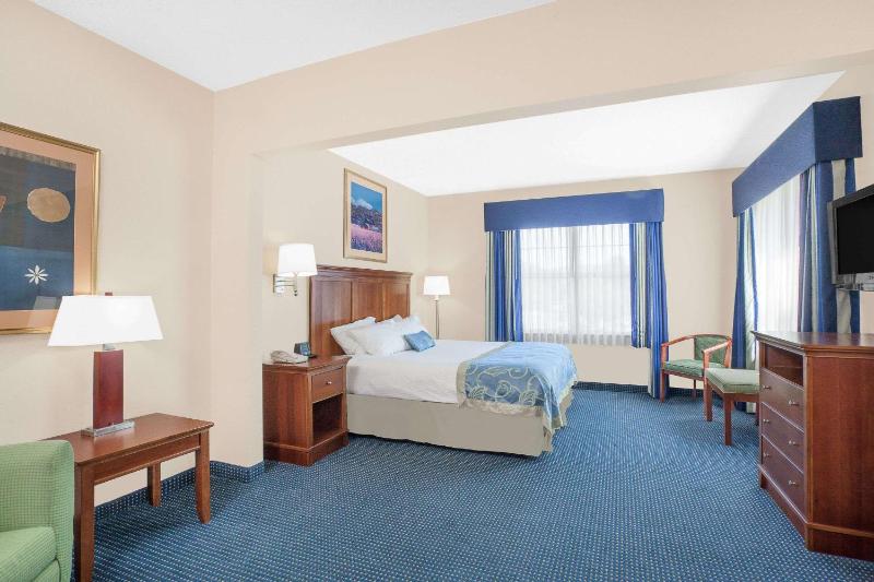 King Room - Non-Smoking image 2