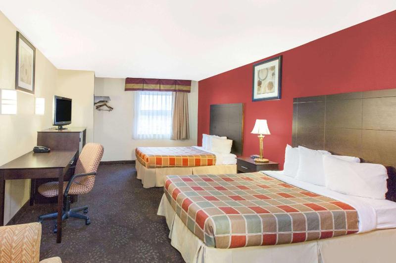 Double Room with Two Double Beds - Non-Smoking image 2