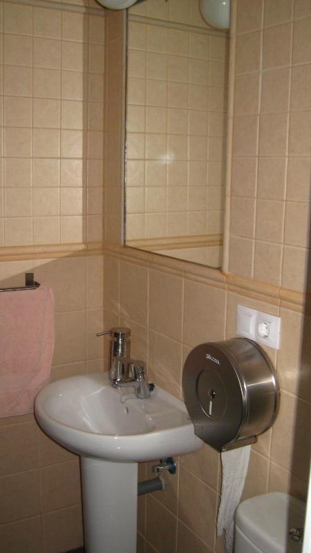 Double Room with Private Bathroom image 1