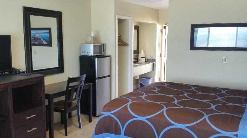King Room - Ocean Front View image 3