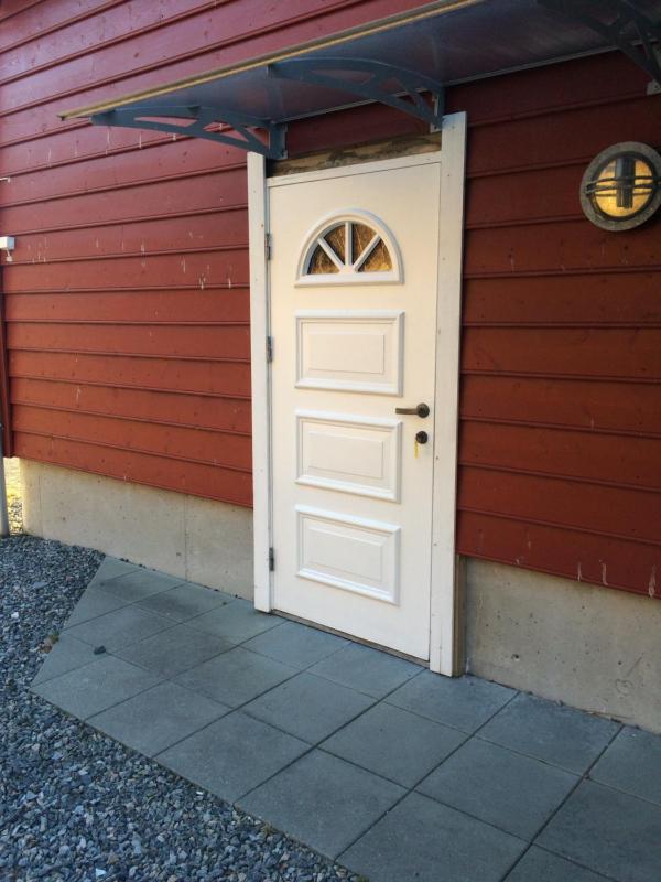 Studio Apartment with Sea View image 3