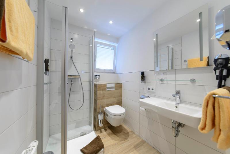 Double or Twin Room with Shower image 4