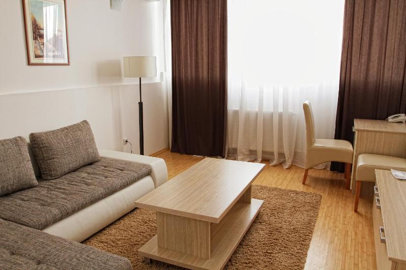One-Bedroom Apartment with Balcony image 3