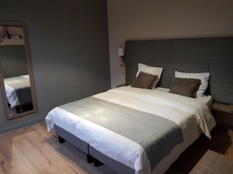 Triple Room image 1