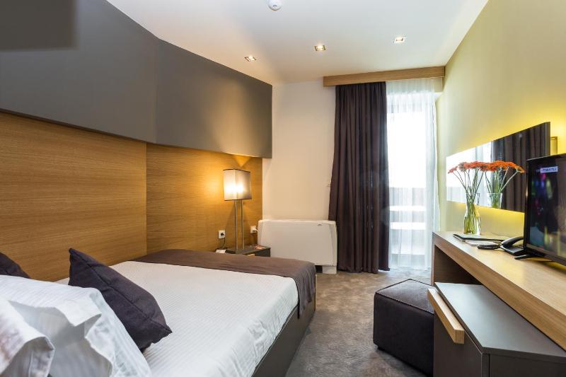 Budget Double Room image 2
