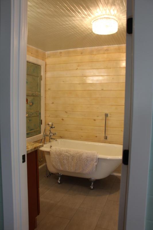Beachview Inn and Spa - image 18