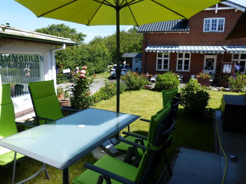 Apartment with Terrace image 4