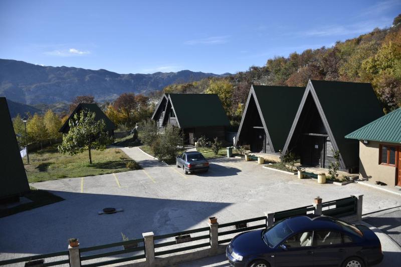 Apartment with Mountain View image 4