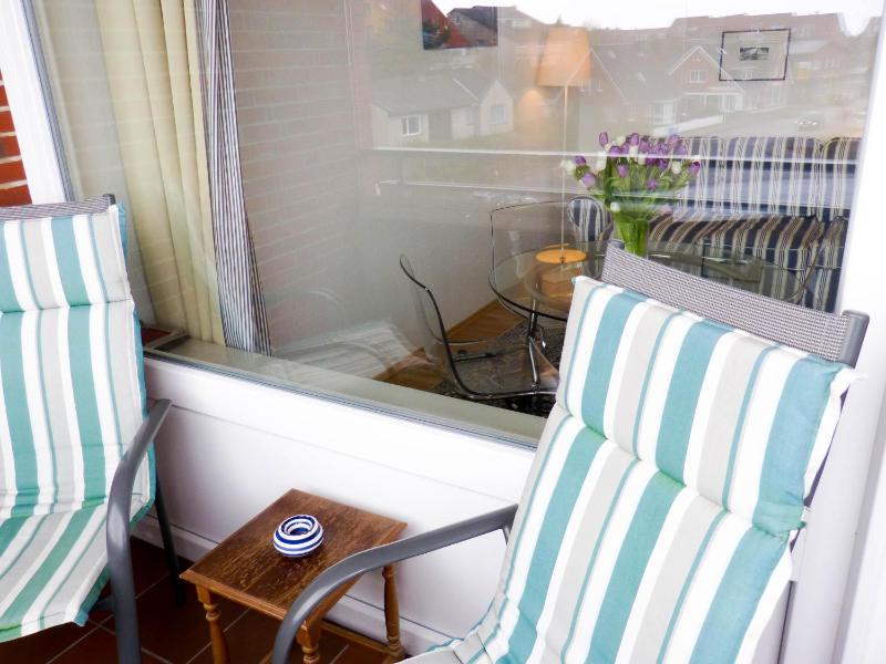 Apartment with Sea View image 3