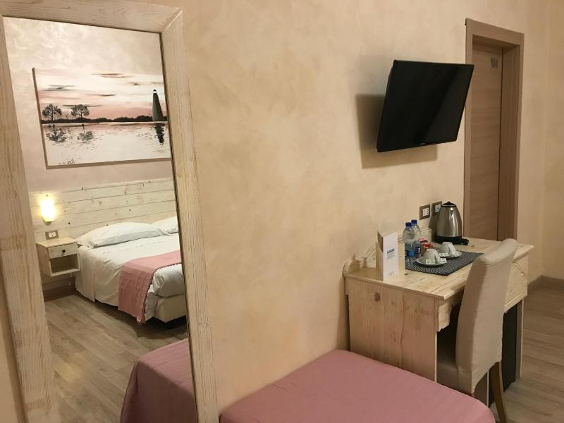Fiumicino Airport B&B Deluxe - image 17