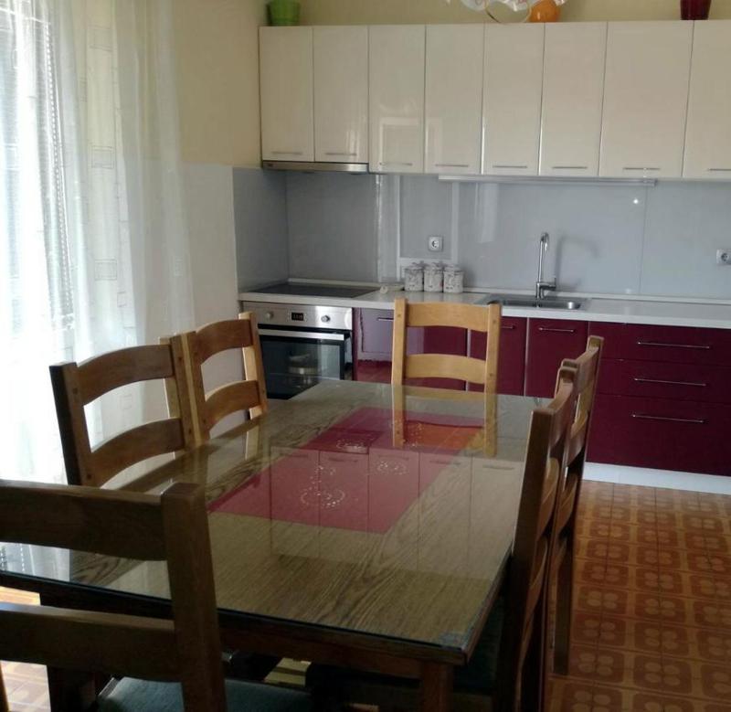 Two-Bedroom Apartment with Balcony image 3