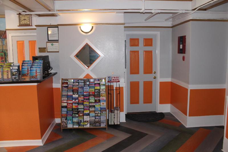 Layne Hotel - image 13
