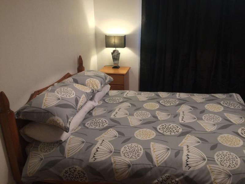 One-Bedroom Apartment image 3