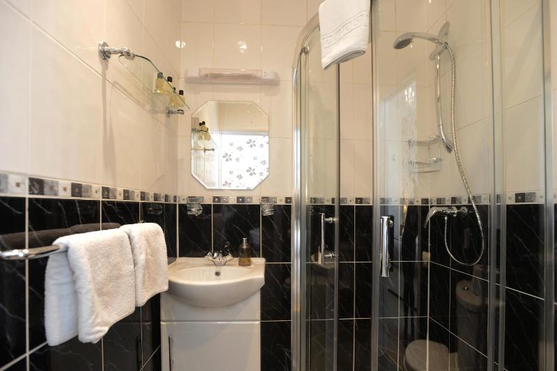 Superior Double Room image 2