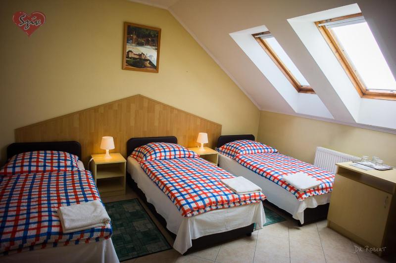 Triple Room with Private Bathroom image 4