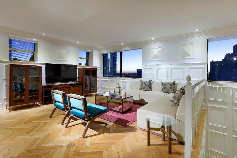 Presidential Suite image 1