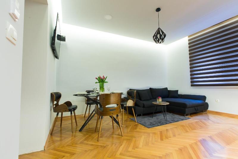 One-Bedroom Apartment - Petra Zoranica 4 image 4
