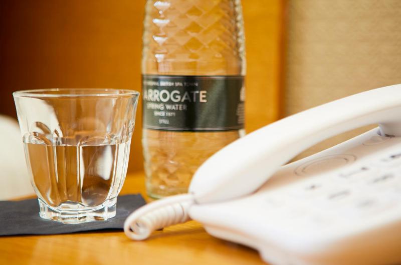 Classic Family Room (2 Adults + 2 Children) image 4