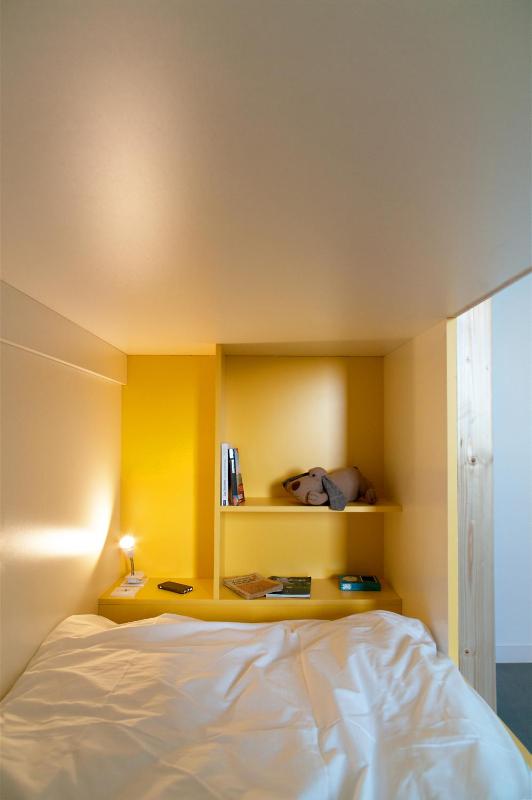 Bed in 6-Bed Mixed Dormitory Room image 4