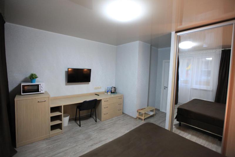 Deluxe Double Room with Balcony image 2