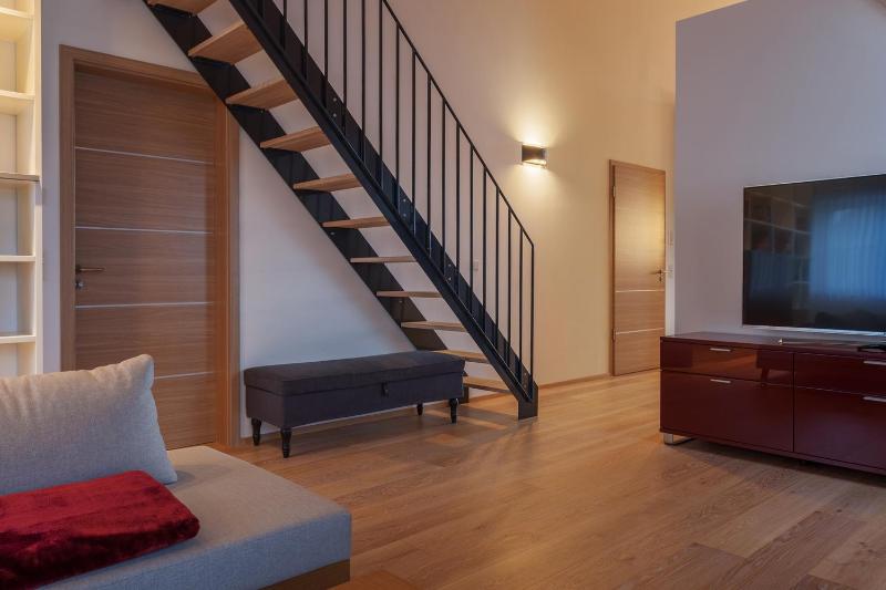 Deluxe Apartment image 2